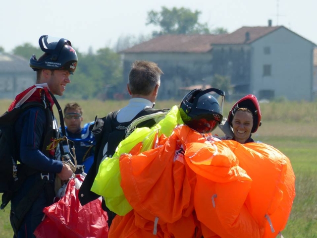 Atterraggio paracadutismo